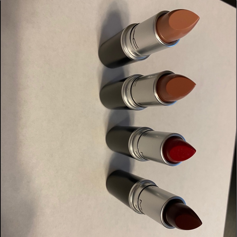 Mac lip sticks ( all 4)